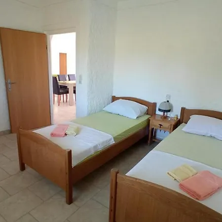 Kula Apartment *