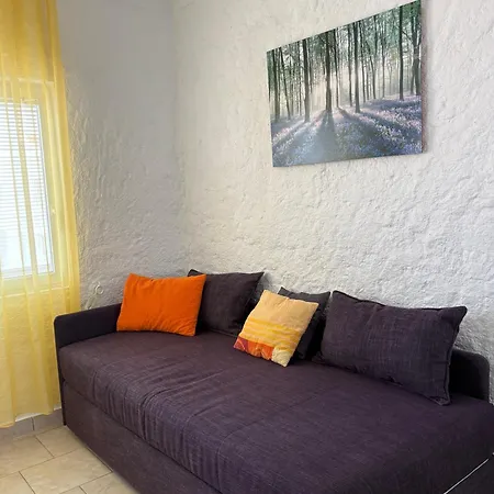 Kula Apartment Nin